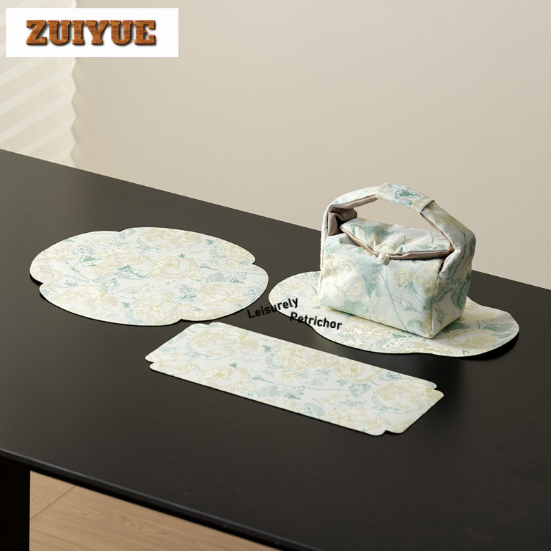 Embroidery Roses - Tapis de Table à thé en