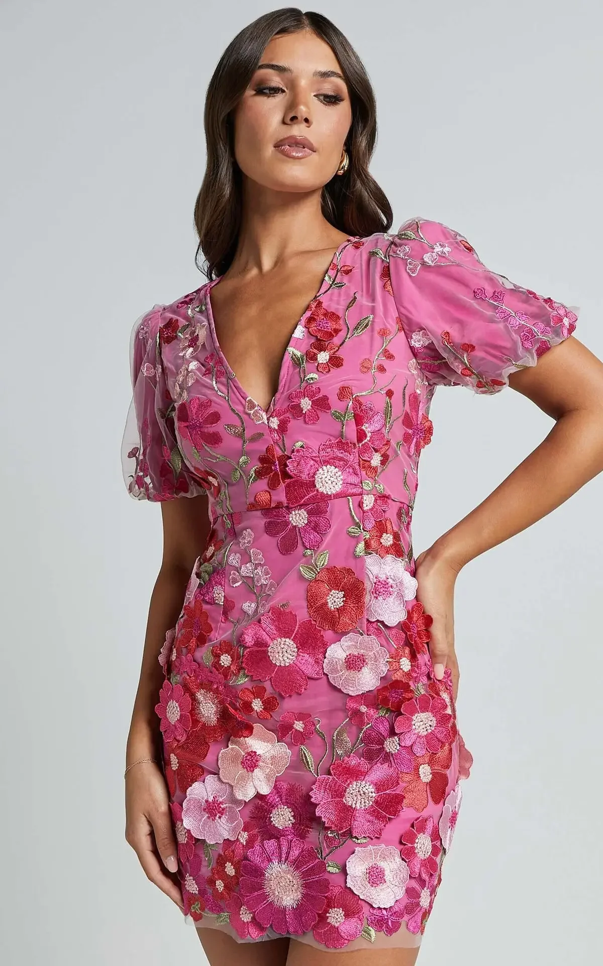 Embroidery Zara - Robe Sexy brodée à fleurs, col
