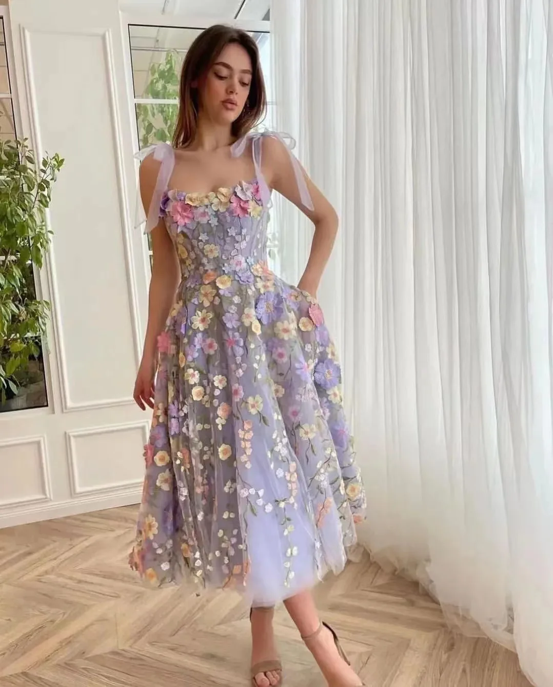 Embroidery Zara - Robe pour femmes à la mode