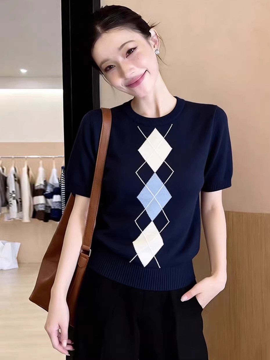 Embroidery Unique Design - Haut pour femme à manches courtes