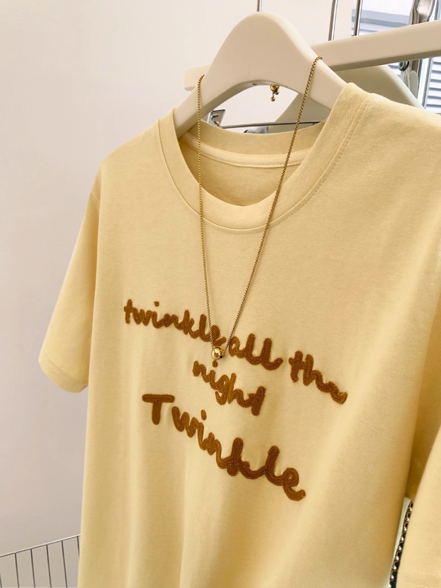 T-shirt en molleton à manches  - Embroidery Unique Design avis et prix