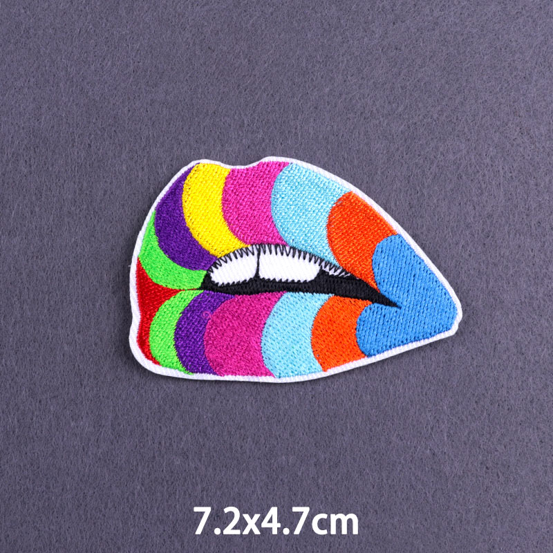 L'amour est l'amour coeur patc - Embroidery Lips avis et prix
