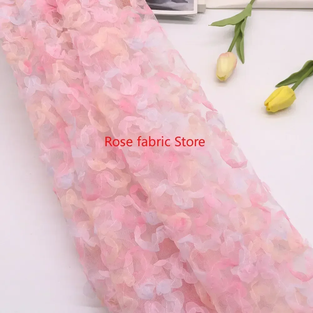 Tissu en mousseline dégradée a - Embroidery Roses avis et prix