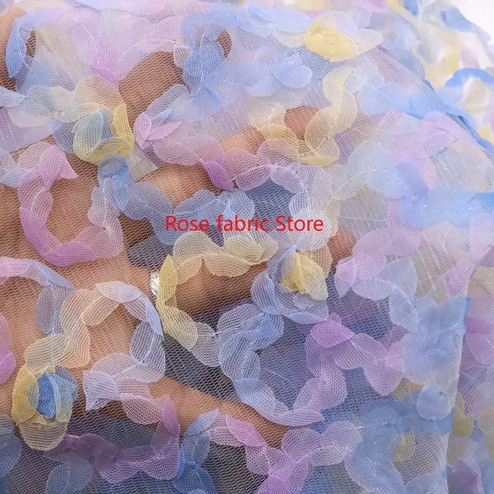 Tissu en mousseline dégradée a - Embroidery Roses avis et prix
