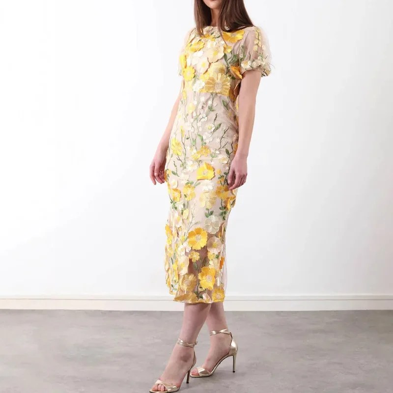 Robe imprimée brodée de fleurs - Embroidery Zara avis et prix