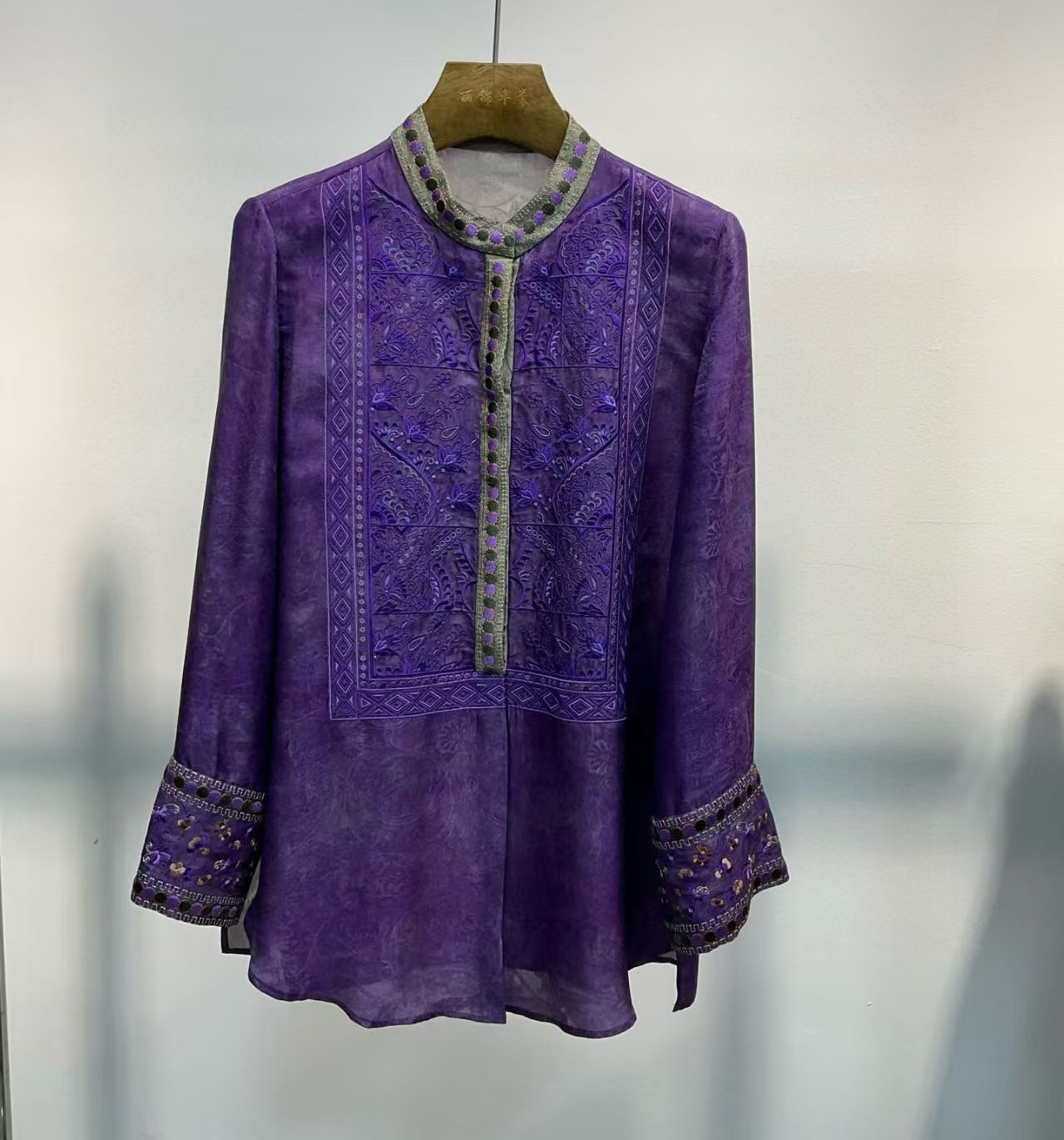 Chemisier d'été en soie et ray - Embroidery Men Shirt avis et prix