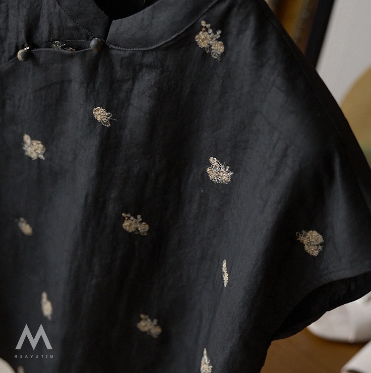 Nouveau haut asymétrique à man - Embroidery Flower Pattern avis et prix