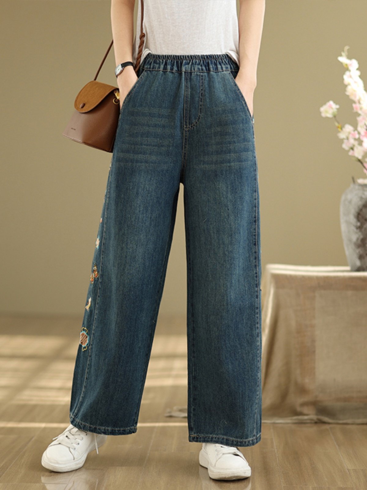 Pantalon en jean pour femme av - Embroidery Unique Design avis et prix
